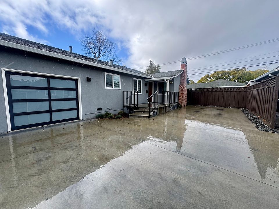 1st image of 1648 Palm Ave