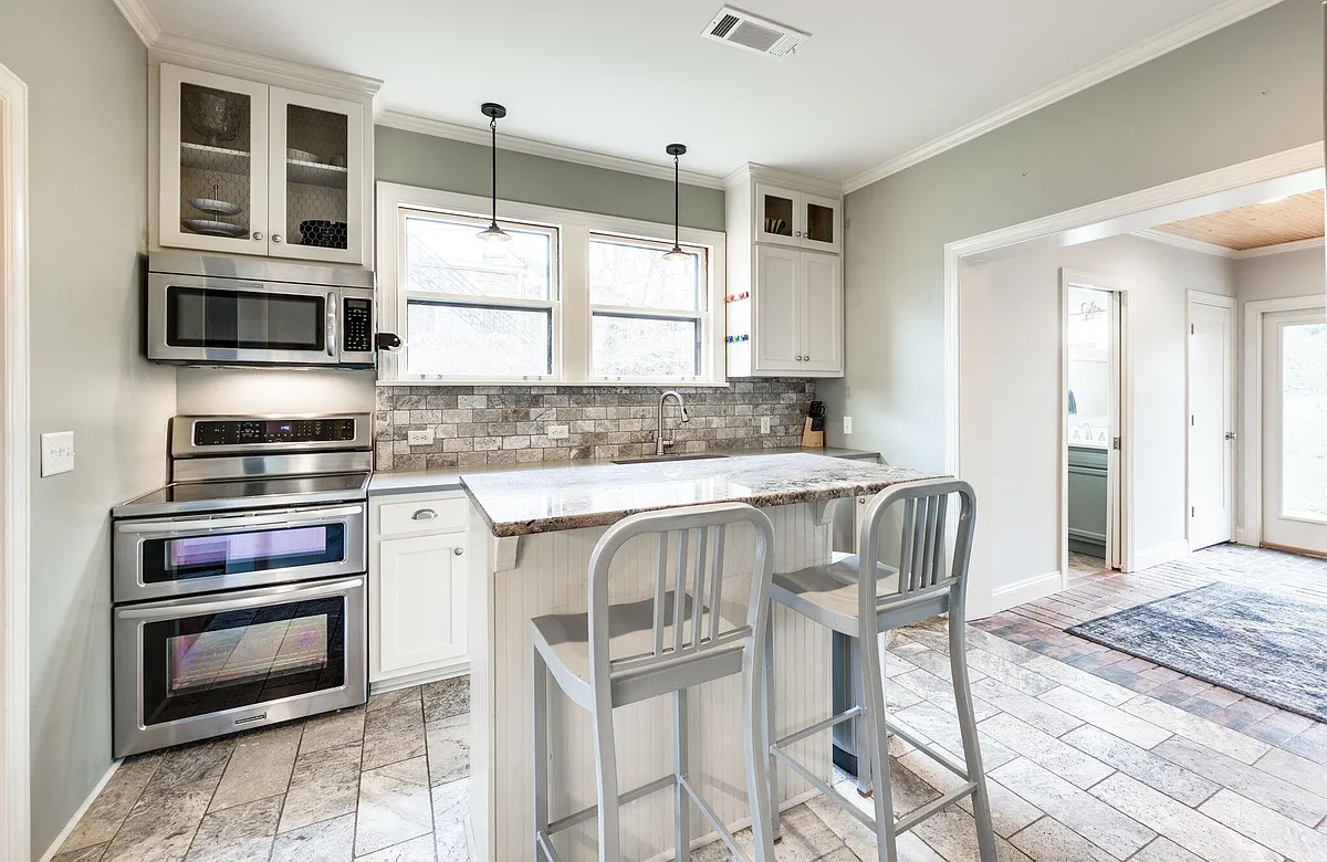 Building Photo - 4206 Farrar Ave