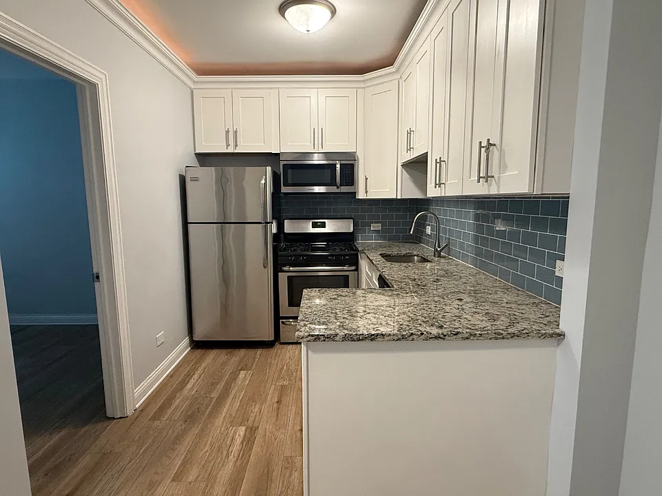 15 N Vail Ave #208-V