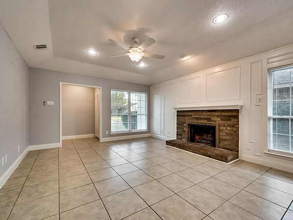 3rd image of 5413 Knollridge Dr