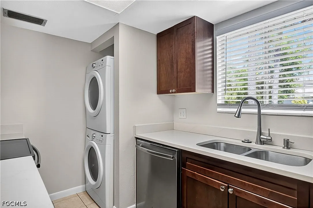 2 bed, 1.0 bath, 760 sqft, $1,250 — Photo 4