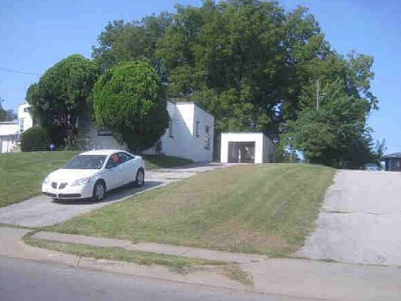 3rd image of 2312 N 38th St