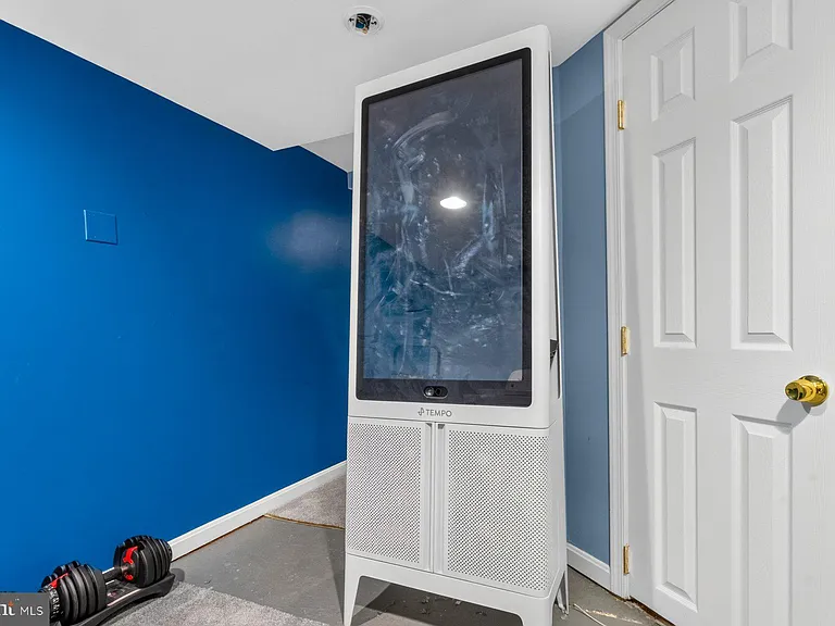 1611 Clarkson St — Photo 18