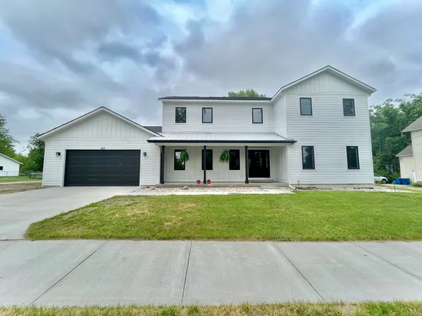 410 East St, Coopersville, MI 49404