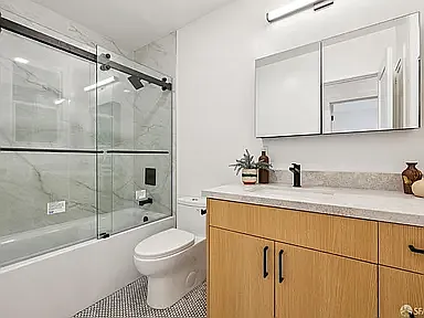 880 26th Ave #2F — Photo 10