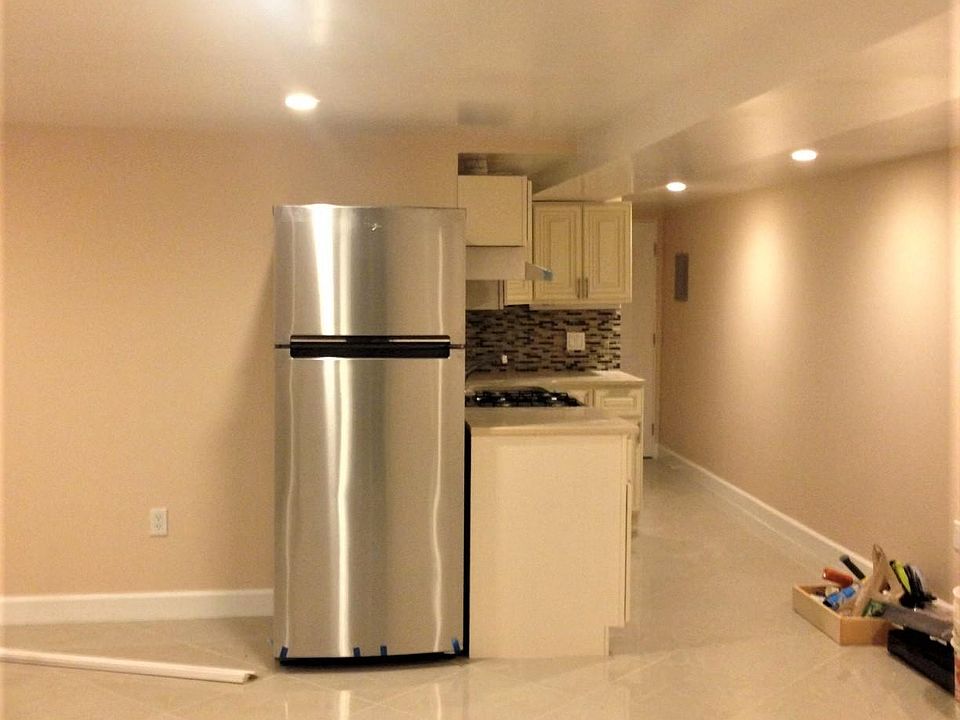 1st image of 2344 Bronxwood Ave