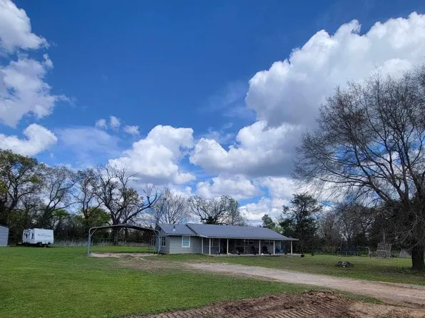 5201 Fm 1487, Bogata, TX 75417