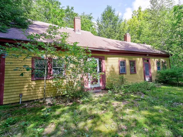 9 Pine Knoll, Albany, NH 03818