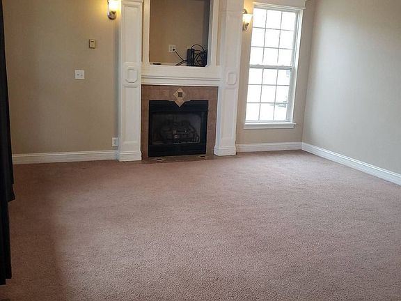 3rd image of 126 Tuscany Ln