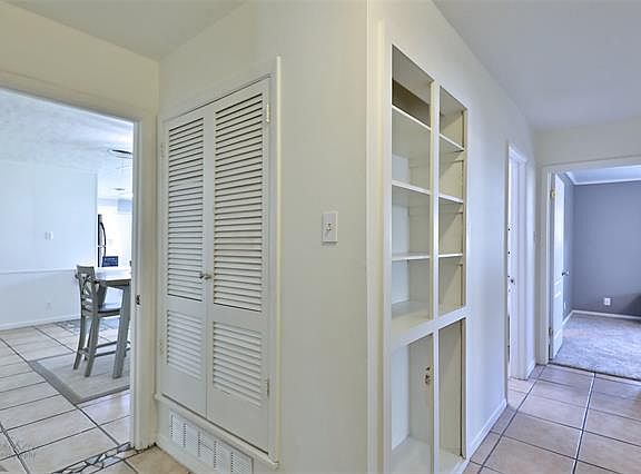 5th image of 4084 Laurel Dr