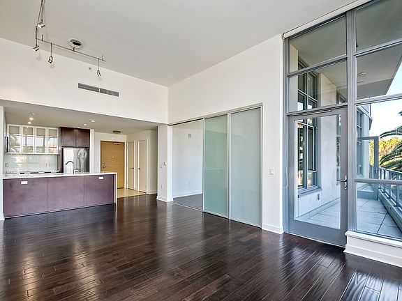 5th image of 1441 9th Ave Unit 102