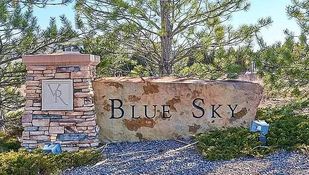 3035 Blue Sky Cir #10-102 — Photo 32