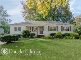 14 Browning Dr, Greenlawn, NY 11740