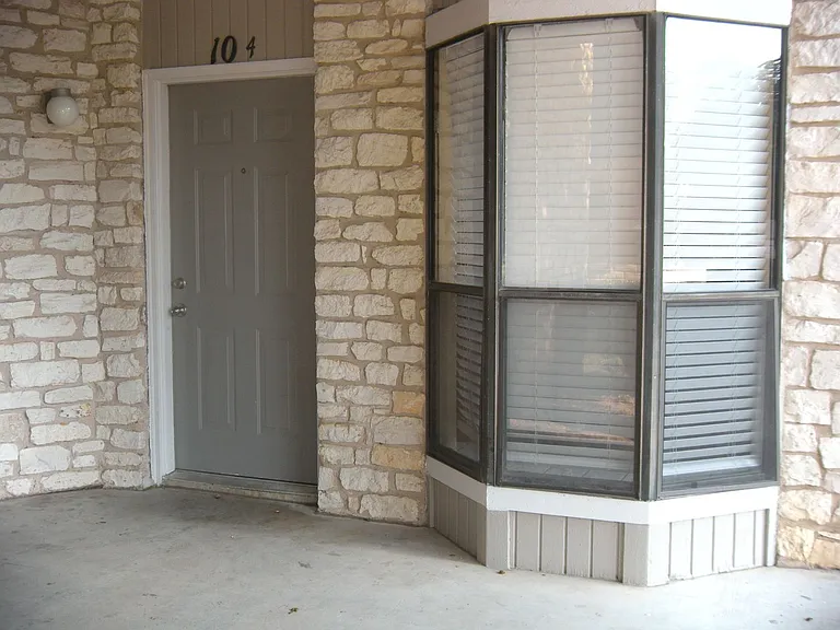 2604 Salado St #104 — Photo 2
