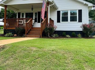 110 Bruce St, Pickens, SC 29671