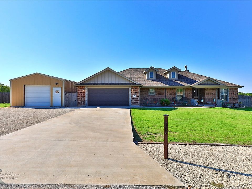 1st image of 221 Countryside Dr