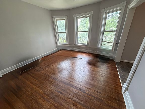 5th image of 509 E Vine St #2