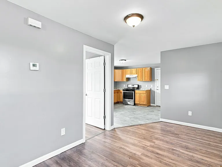165 Central Pl — Photo 18