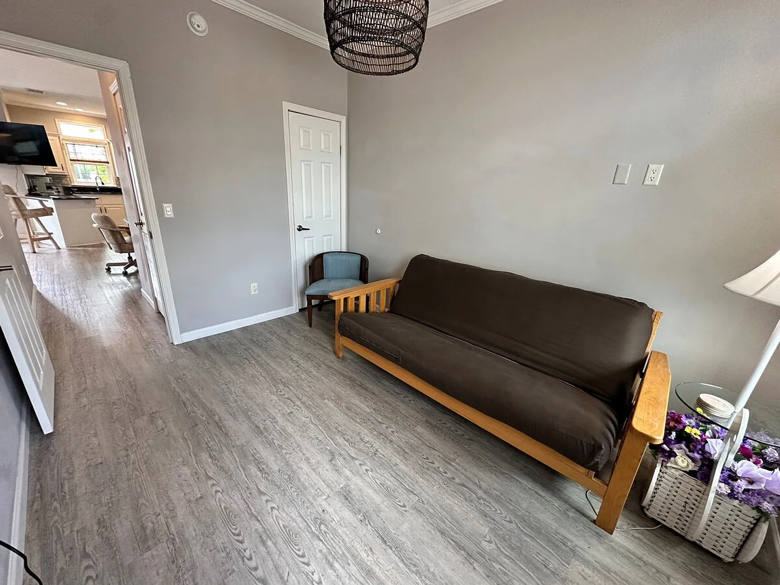 2 bed, 1.0 bath, $5,920 — Photo 3