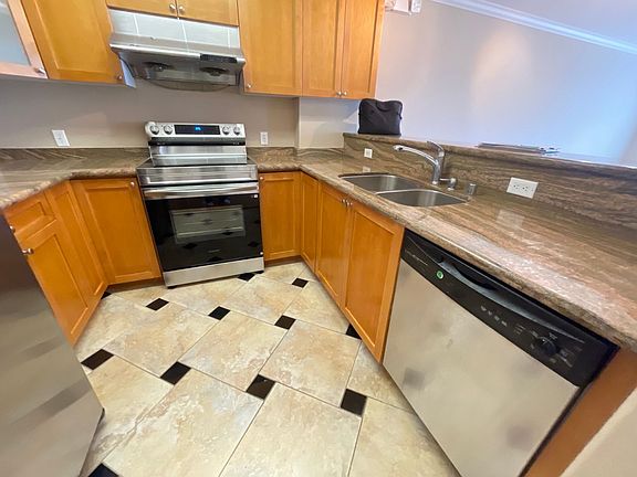 4th image of 15956 E 14th St APT 310