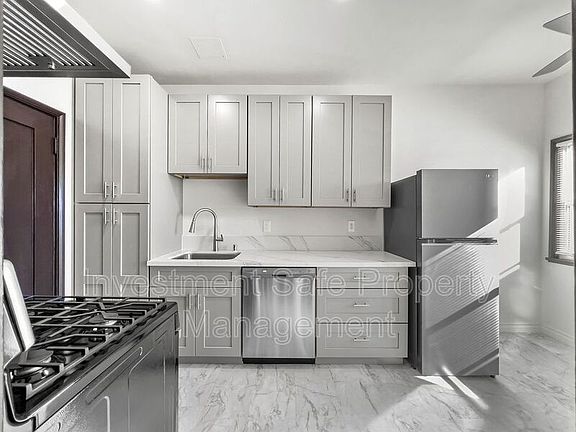 2nd image of 3785 Park Blvd APT 2
