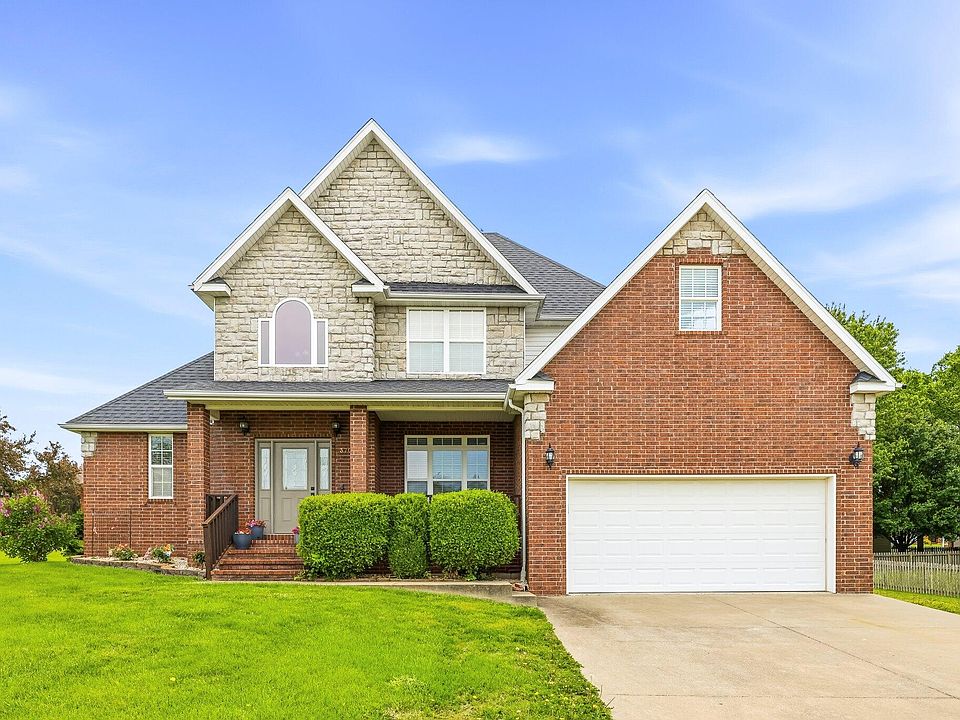 1st image of 370 Shores Parkway