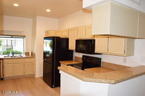 2 bed, 2.5 bath, 1244 sqft, $3,300 — Photo 1