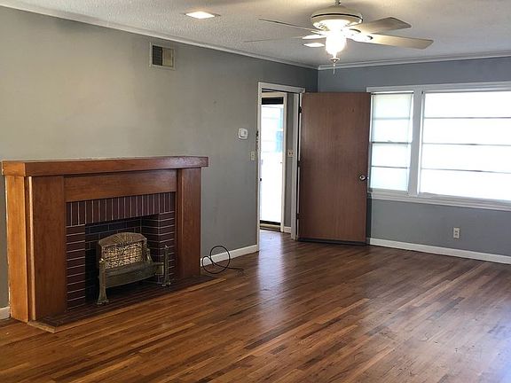 5th image of 1613 SW 35th Ave #A