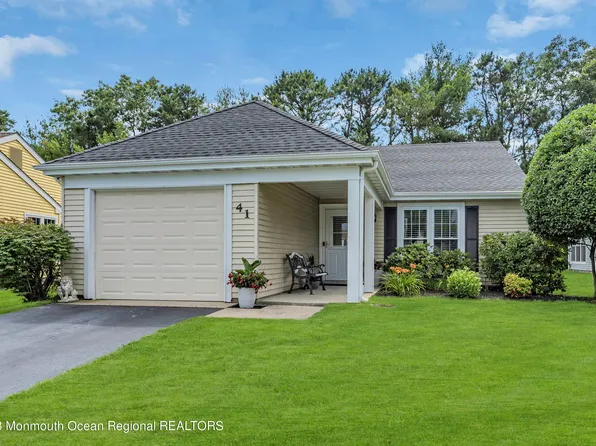 41 Normanton Avenue, Manchester, NJ 08759