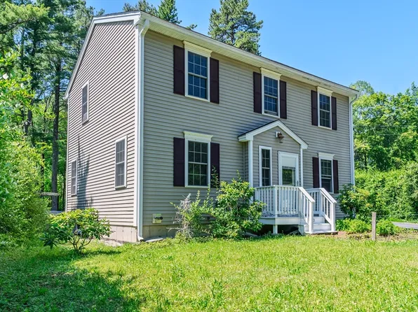 450 Canton St, Fitchburg, MA 01420