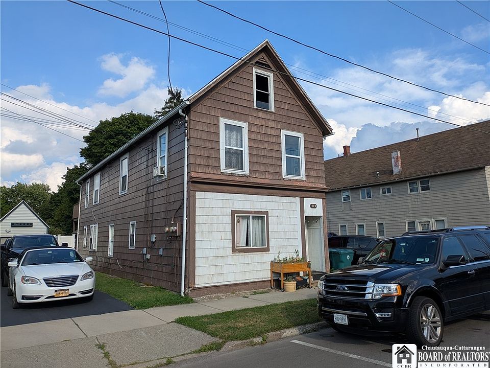 1st image of 415 Oliver St