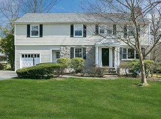 1280 Pelhamdale Ave, Pelham, NY 10803