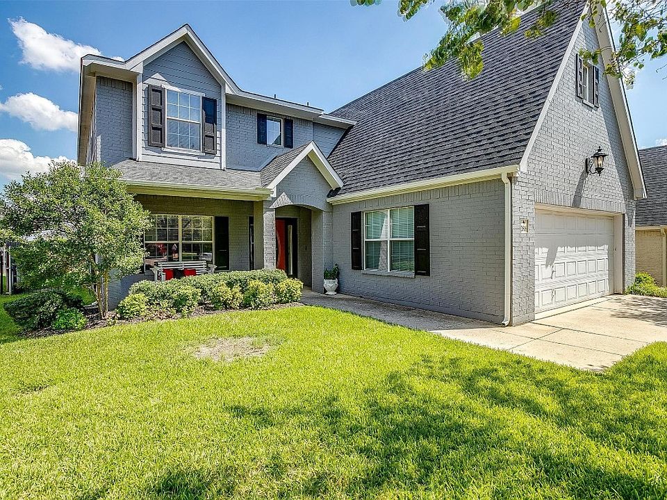 1st image of 2816 Greenway Dr