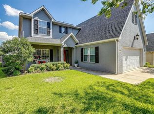 2816 Greenway Dr, Burleson, TX 76028
