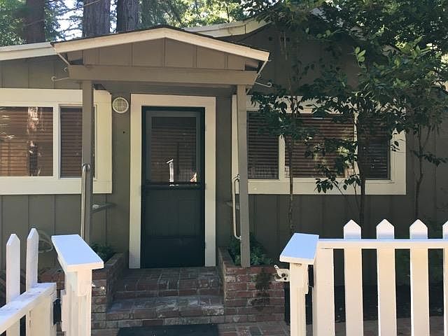 1st image of 216 Redwood Way