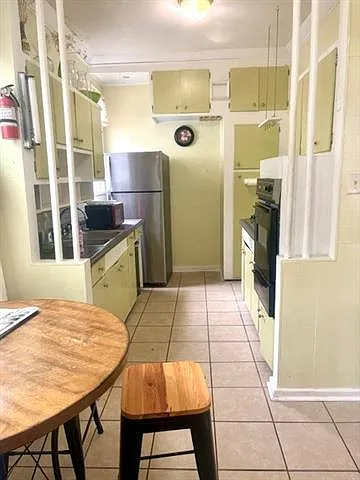 1505 N Broad St — Photo 17