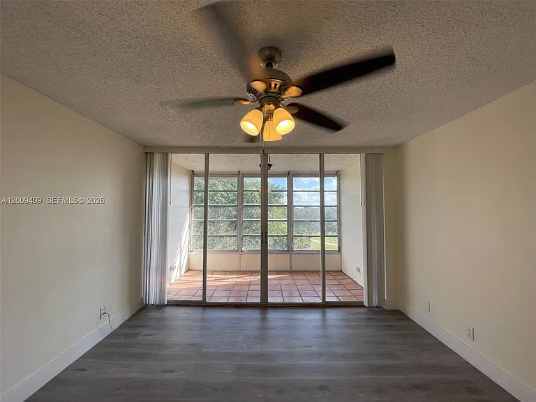 9471 Evergreen Pl #401 — Photo 7