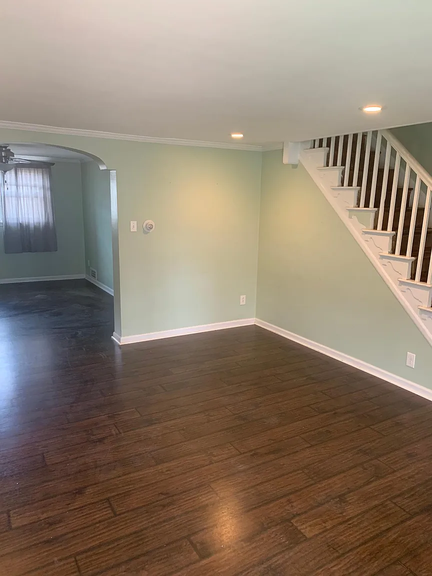 2067 E Sanger St photo 1