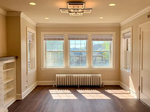 4708 W Altgeld St #2, Chicago, IL 60639