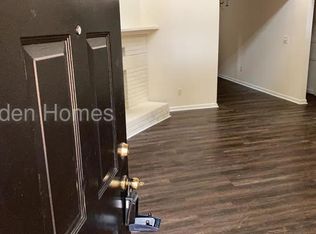 423 Charleston Ln, Lawrenceville, GA 30046