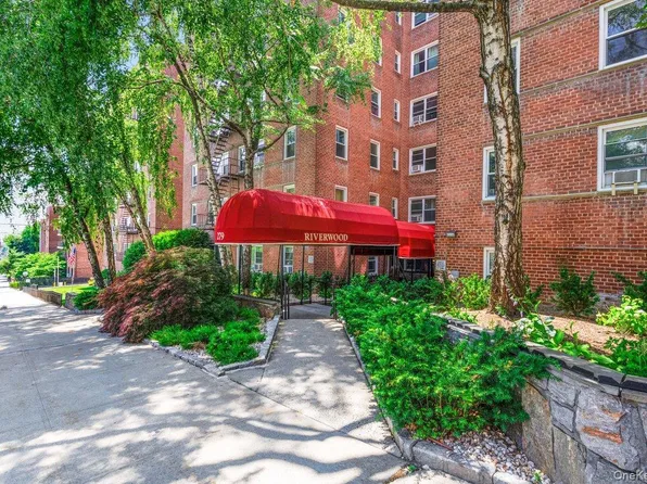 279 N Broadway #7A, Yonkers, NY 10701