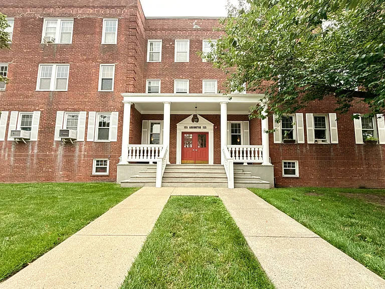 155 Union Ave #201 — Photo 1
