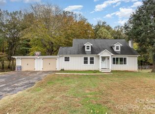 2752 Peachtree Rd, Statesville, NC 28625
