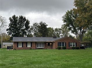 1198 Hillcrest Dr, Troy, OH 45373