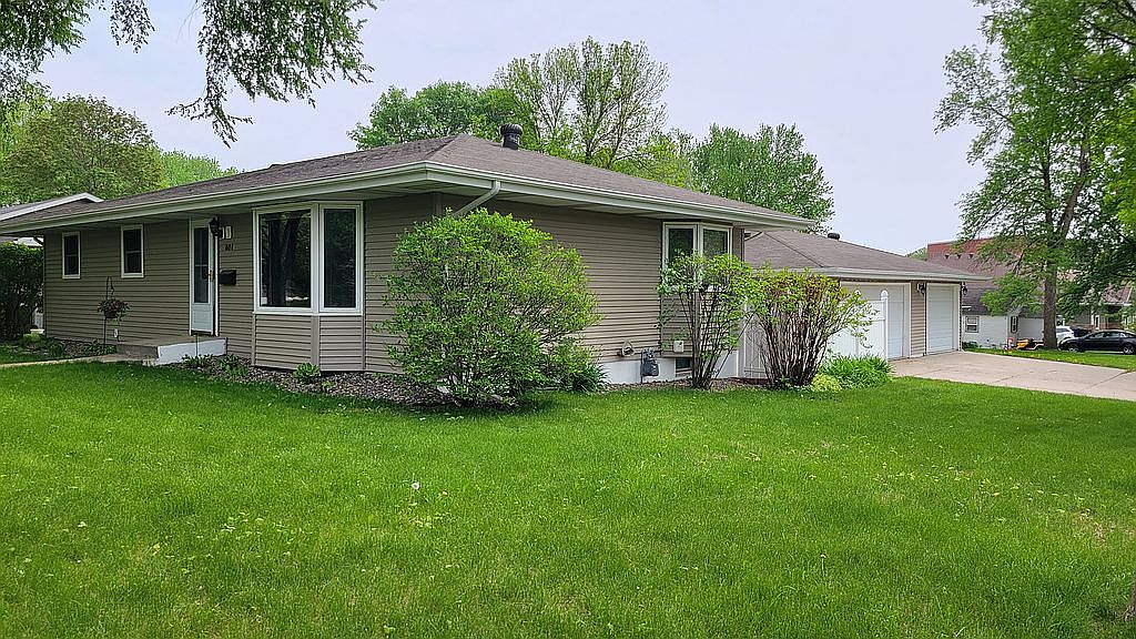 604 E Beech Ave, Fergus Falls, MN 56537 Zillow