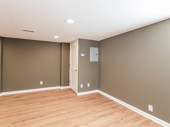 4th image of 5955 Columbia Ave APT H