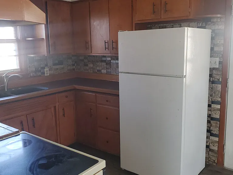 4607 Waterloo Dr — Photo 6
