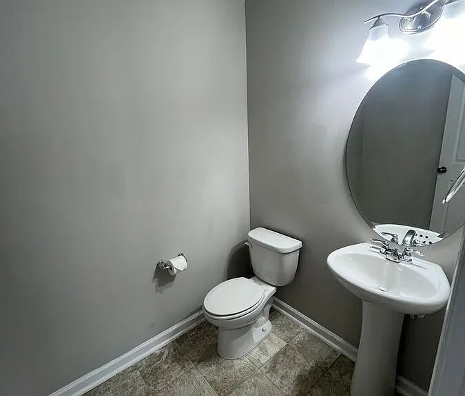 1423 Salem Creek Dr — Photo 18