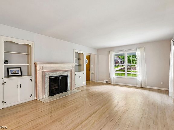 5th image of 280 Melbourne Ave