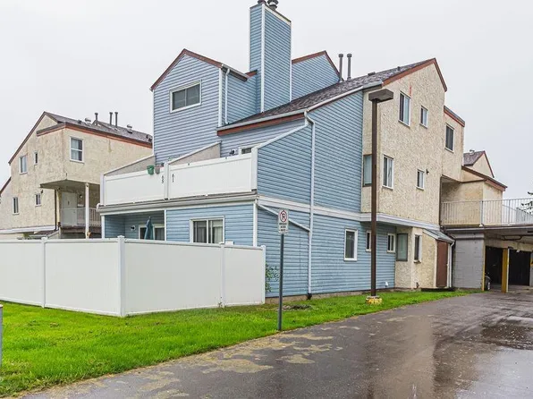 61 Lancaster Ter NW, Edmonton, AB T5X 5S4